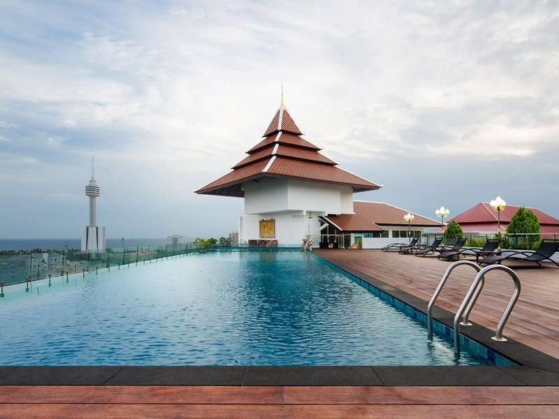 Aiyara Grand Hotel 6