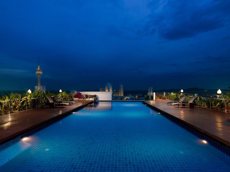 Aiyara Grand Hotel 17