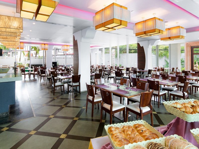 Aiyara Grand Hotel 26