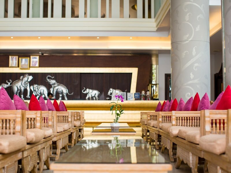 Aiyara Grand Hotel 28