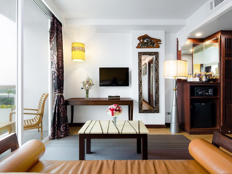 Aiyara Grand Hotel 39