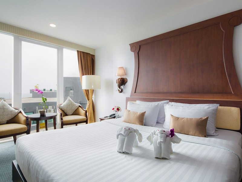 Aiyara Grand Hotel 42