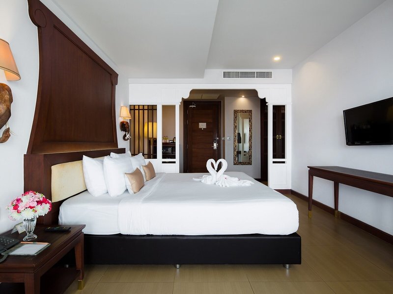 Aiyara Grand Hotel 50