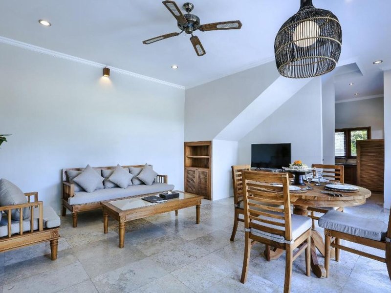 Pramana Desa Swan 13