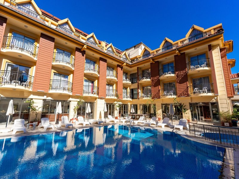 Astoria Hotel 1