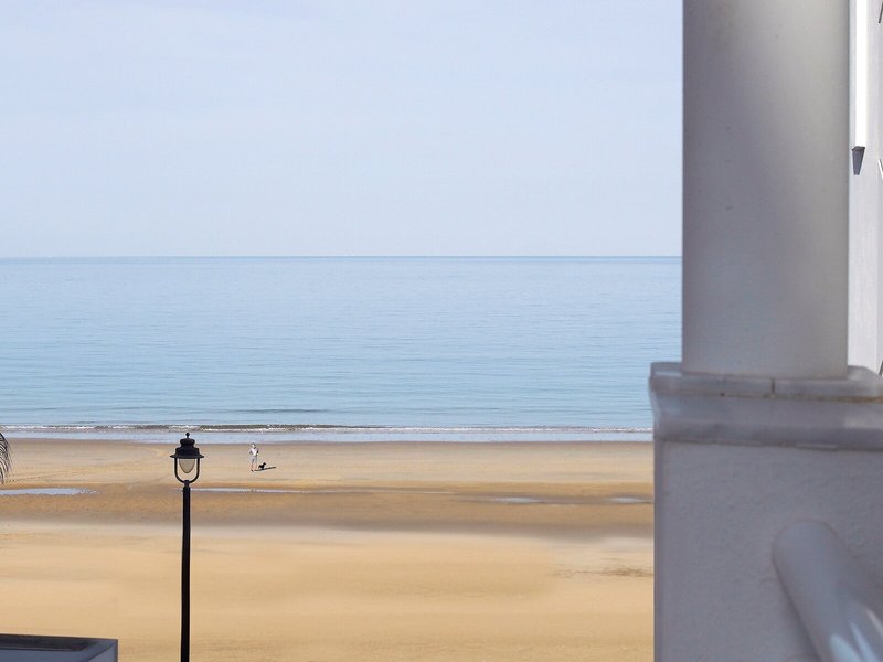 Gastro-Hotel Monterrey Costa 6