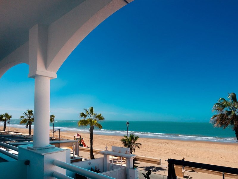 Gastro-Hotel Monterrey Costa 8