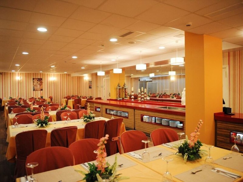 Gastro-Hotel Monterrey Costa 17