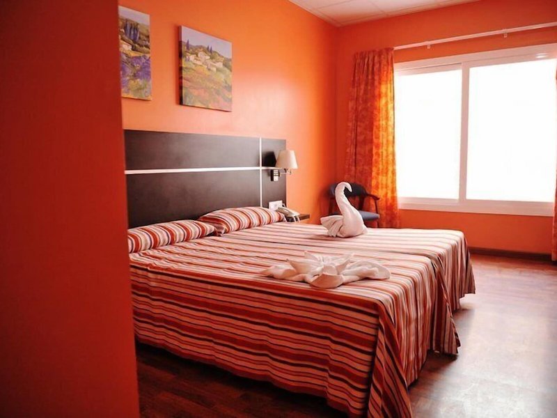 Gastro-Hotel Monterrey Costa 25