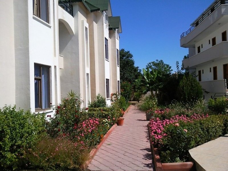 Ares Hotel 11