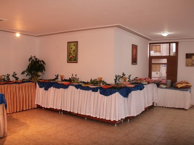Ares Hotel 12
