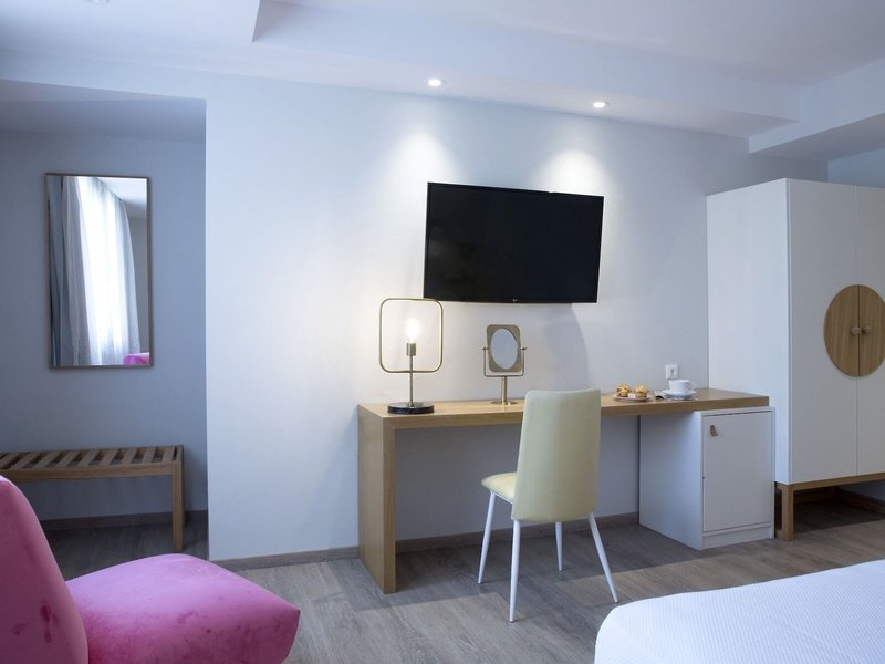 The Alley Boutique Hotel & Spa  39