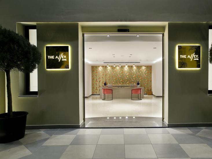 The Alley Boutique Hotel & Spa  1