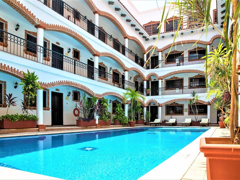 Hotel Colonial Playa del Carmen 2