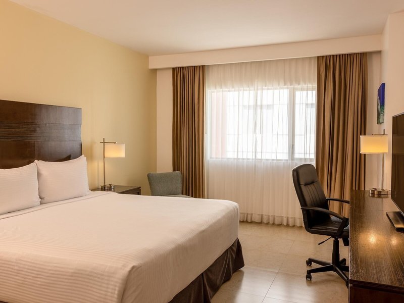 LQ Hotel by La Quinta Cancun 35