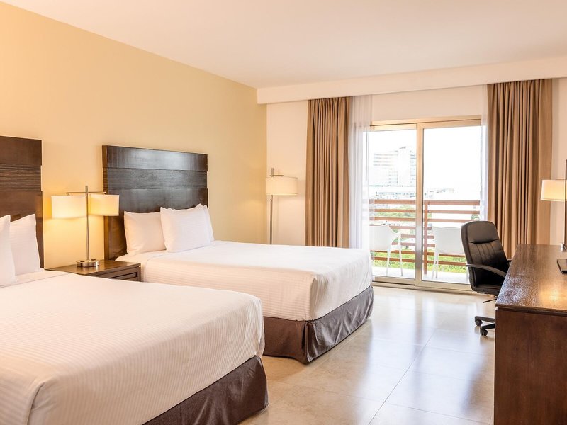 LQ Hotel by La Quinta Cancun 36