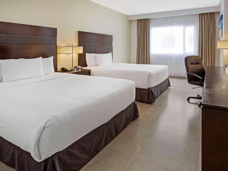 LQ Hotel by La Quinta Cancun 42