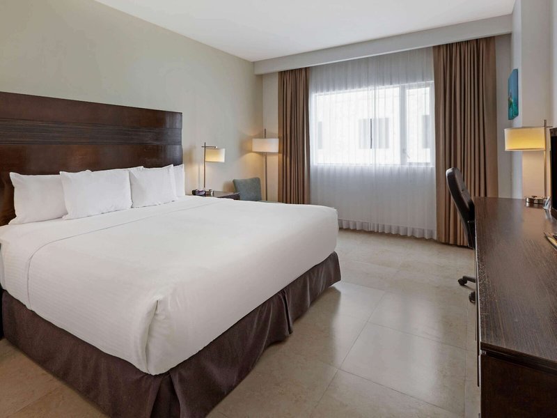 LQ Hotel by La Quinta Cancun 43