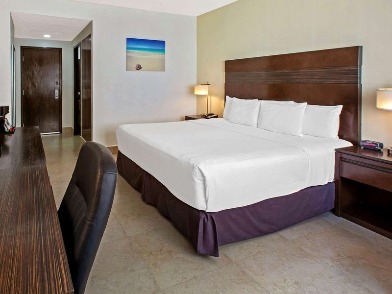 LQ Hotel by La Quinta Cancun 44