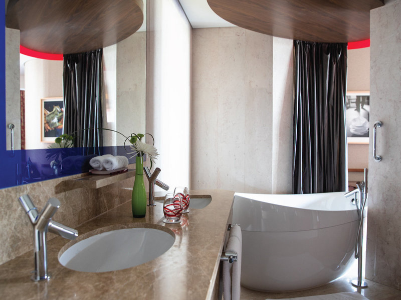 Jumeirah Creekside Hotel 45