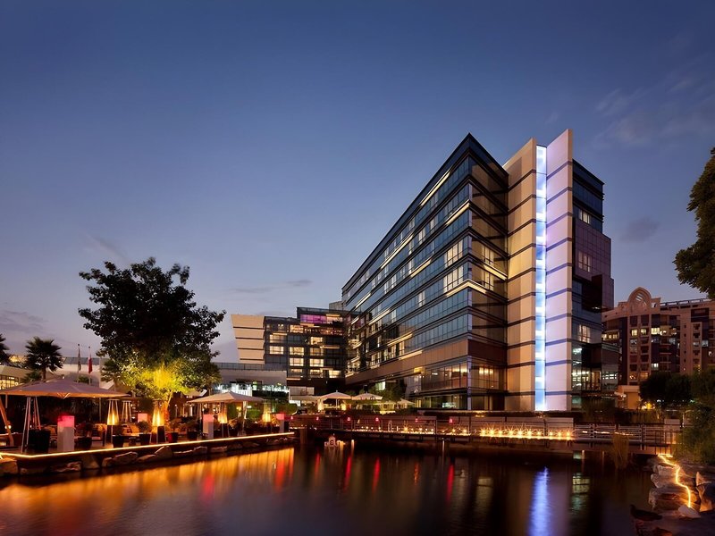 Jumeirah Creekside Hotel 4