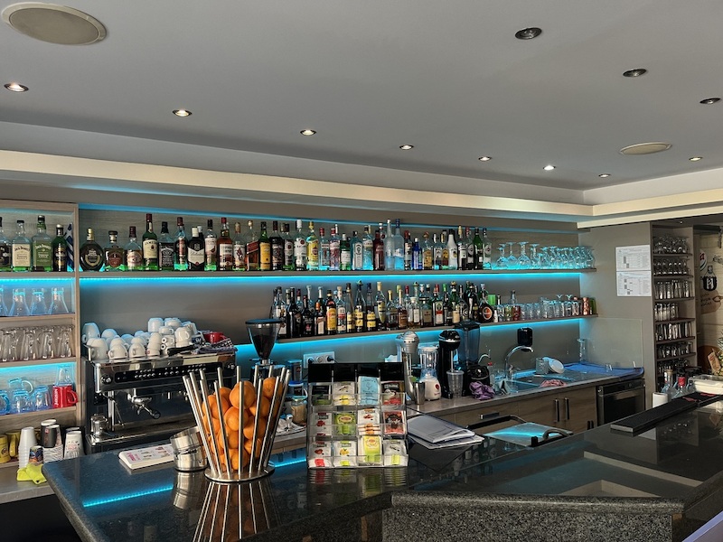 Acropolis Apartments 4