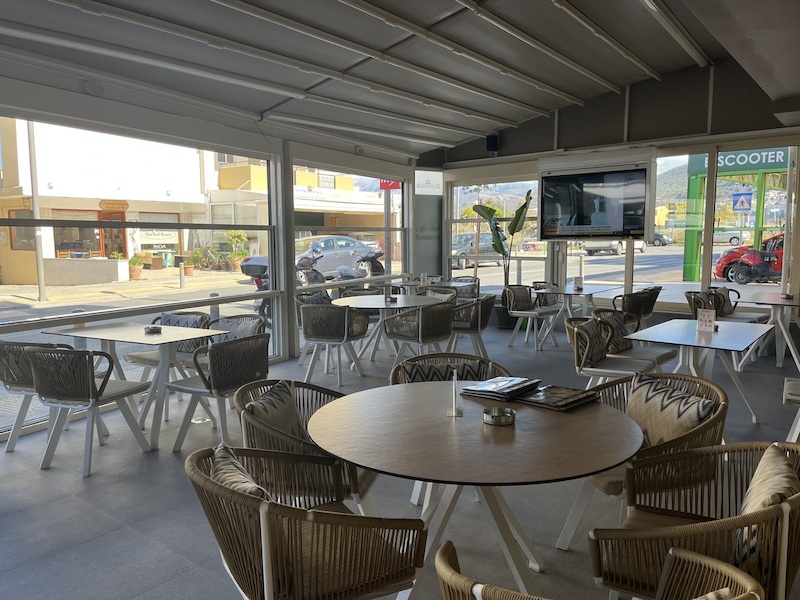 Acropolis Apartments 5