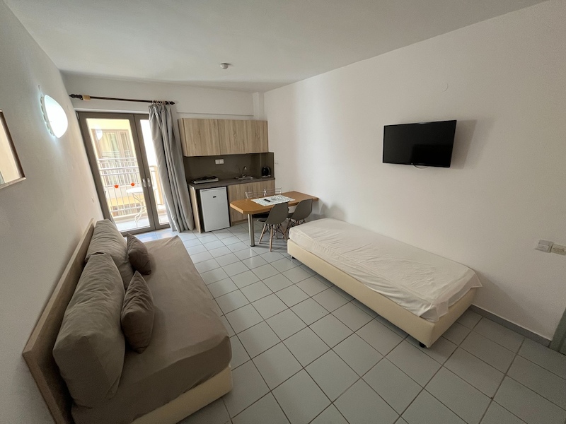 Acropolis Apartments 7