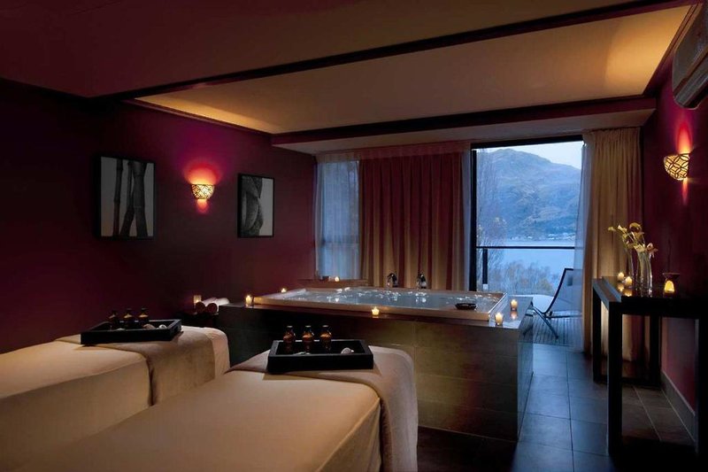 Hilton Queenstown 5
