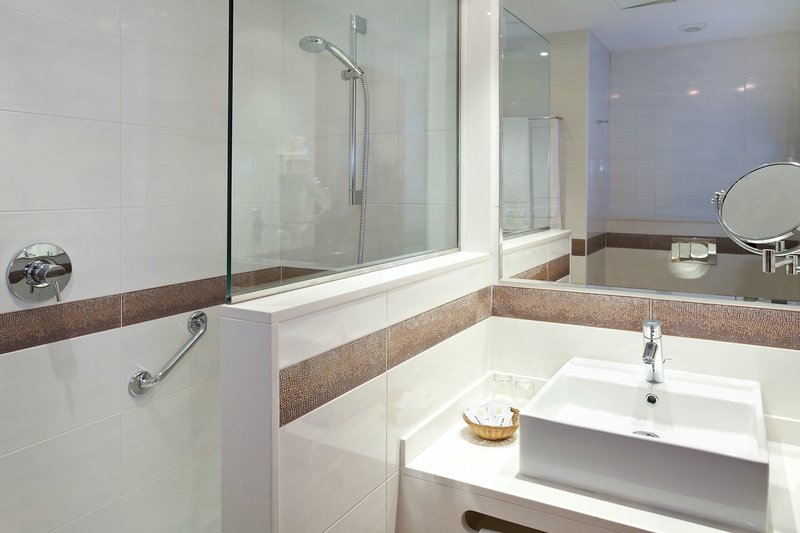 Universal Hotel Marques 15