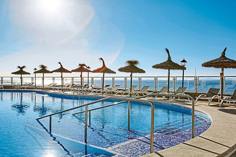 Universal Hotel Marques 3