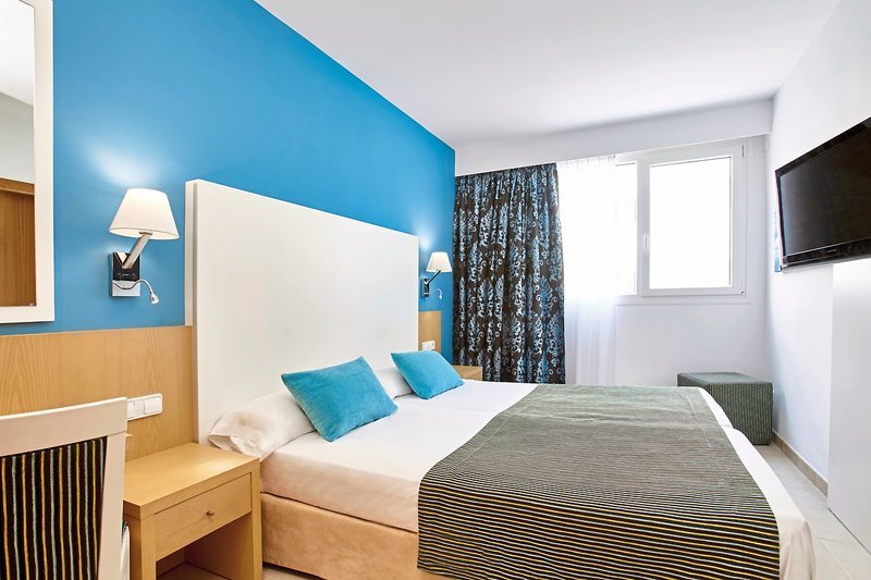 Universal Hotel Marques 7