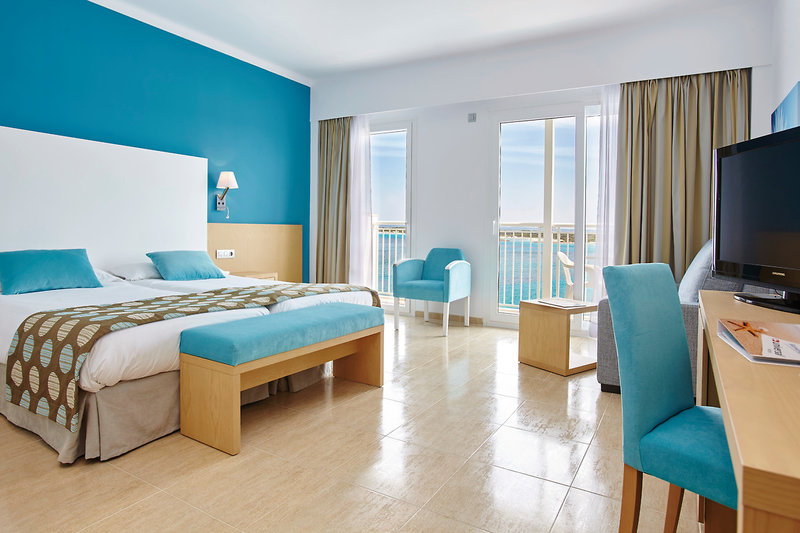 Universal Hotel Marques 10