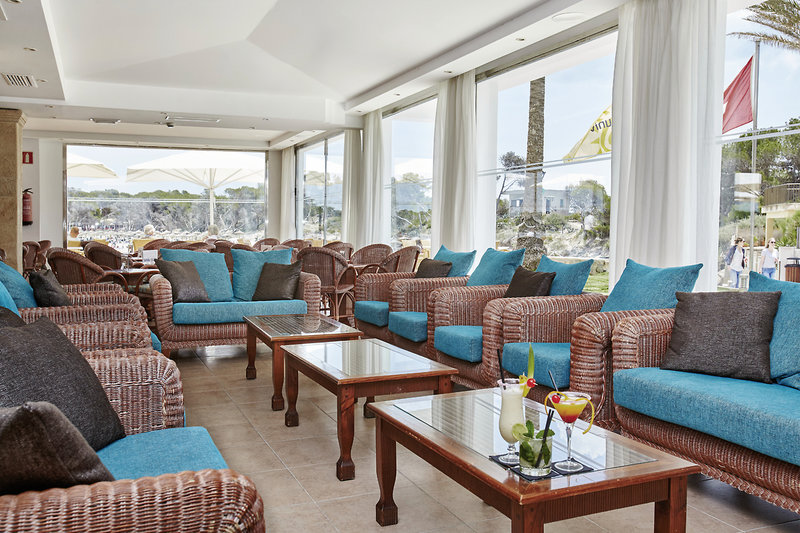 Universal Hotel Marques 14