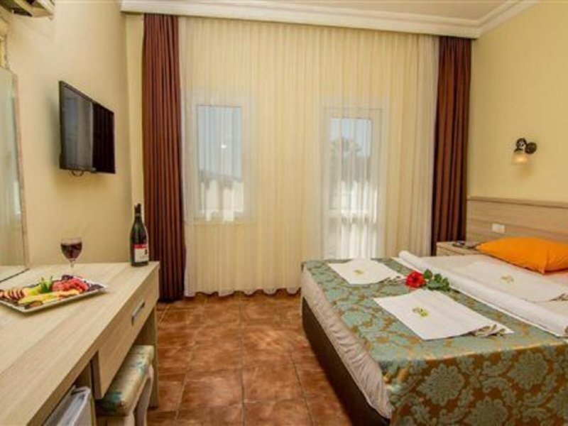 Magic Tulip Beach 20