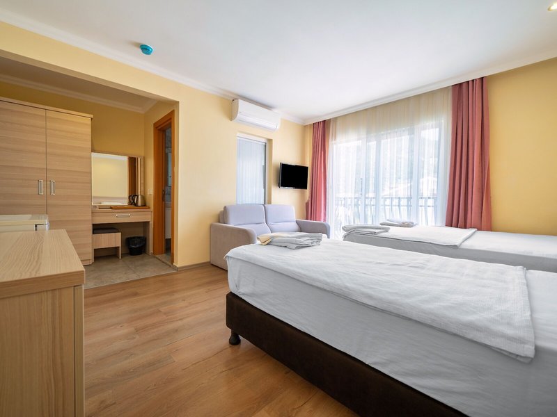 Magic Tulip Beach 22