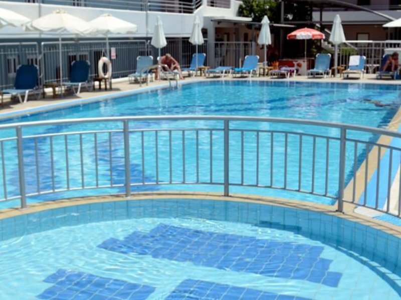 Marianna Hotel & Apartments 10