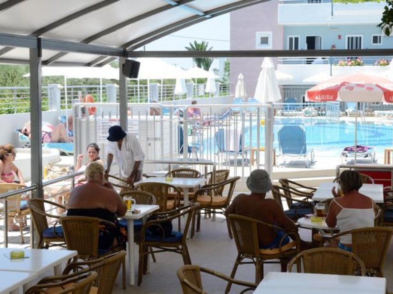 Marianna Hotel & Apartments 18