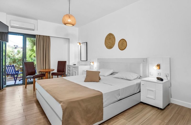 Sunset Beach Hotel 17