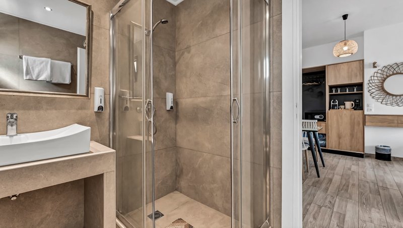 Sunset Beach Hotel 23