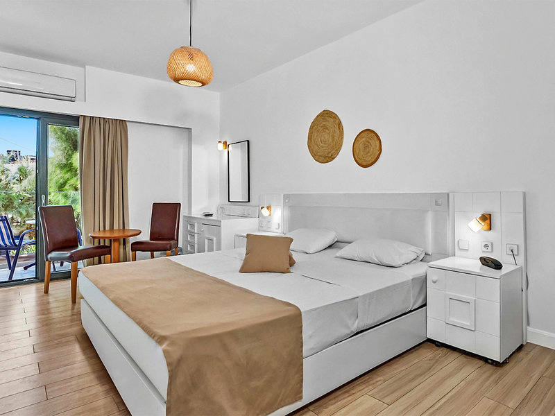 Sunset Beach Hotel 4