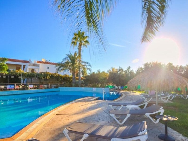 Captain Karas Apartments 5