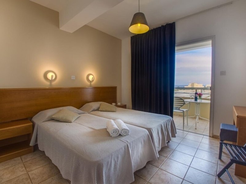 Captain Karas Apartments 25