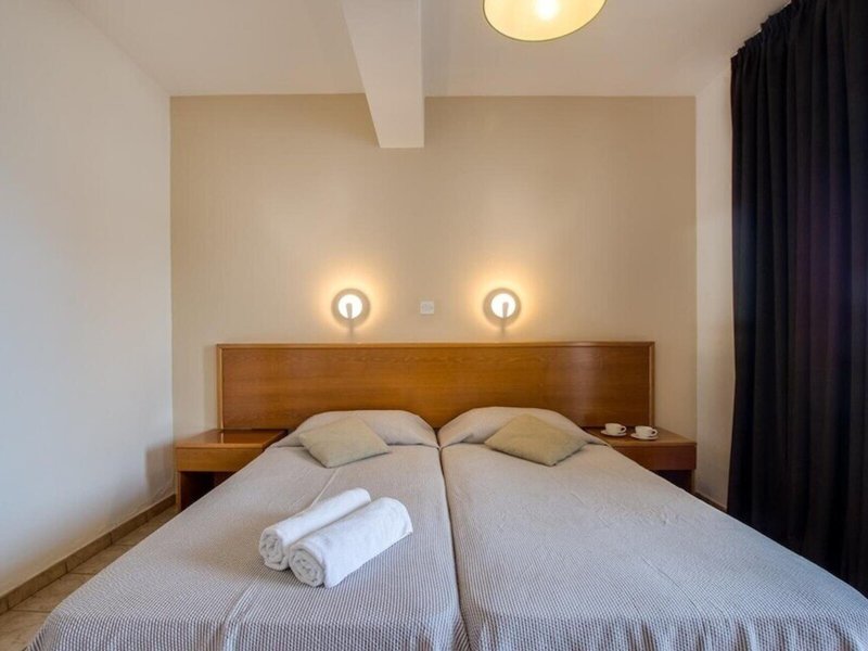 Captain Karas Apartments 29