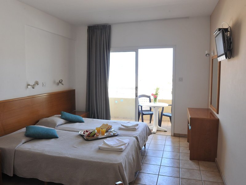 Captain Karas Apartments 32