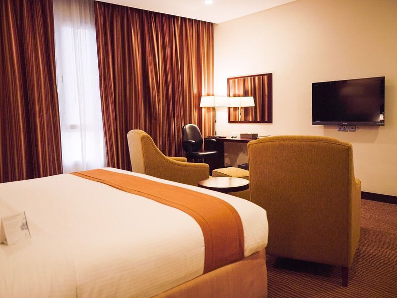 City Seasons Muscat 40