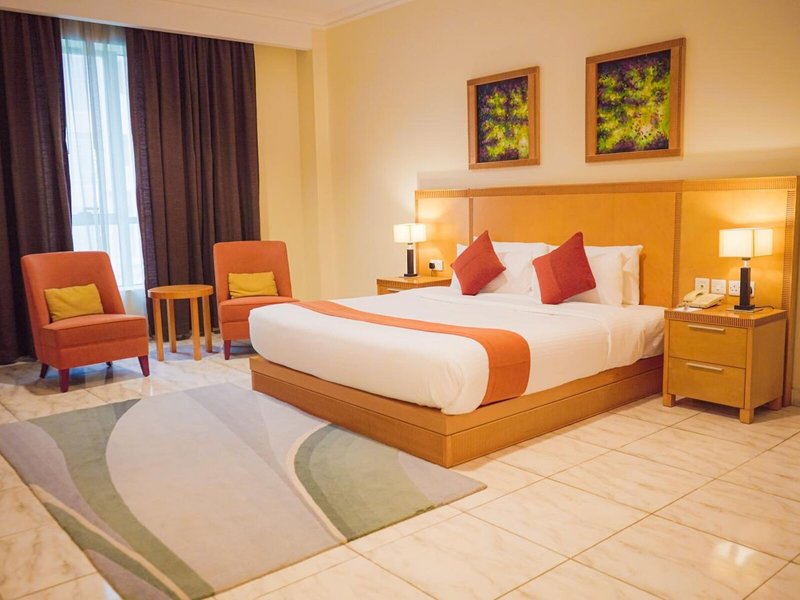 City Seasons Muscat 50