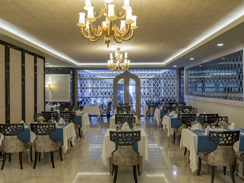 Royal Alhambra Palace 25 - Restaurant