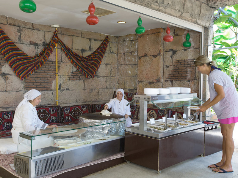 Royal Alhambra Palace 36 - Restaurant