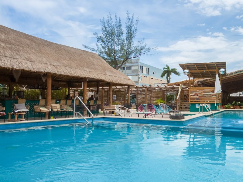 Selina Cancun Downtown 10